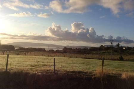 Beautiful Home On Lake Carrowmore Belmullet ภายนอก รูปภาพ