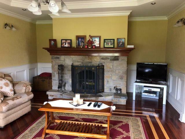 Beautiful Home On Lake Carrowmore Belmullet ภายนอก รูปภาพ